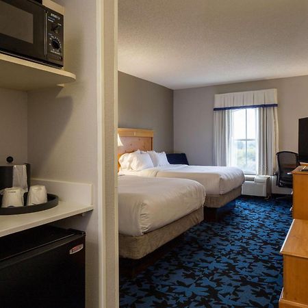 Hampton Inn & Suites Jacksonville Deerwood Park Exterior foto