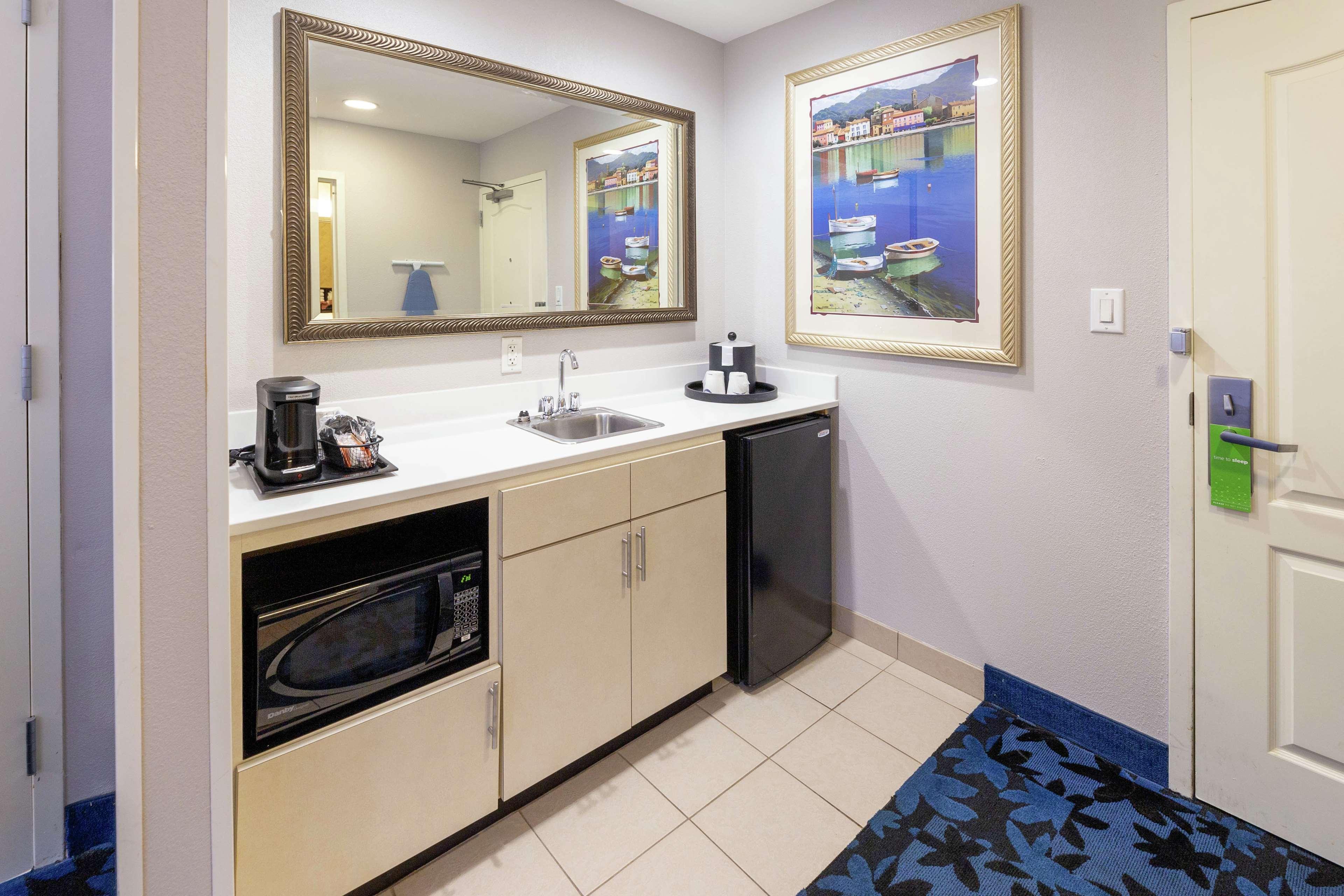 Hampton Inn & Suites Jacksonville Deerwood Park Exterior foto