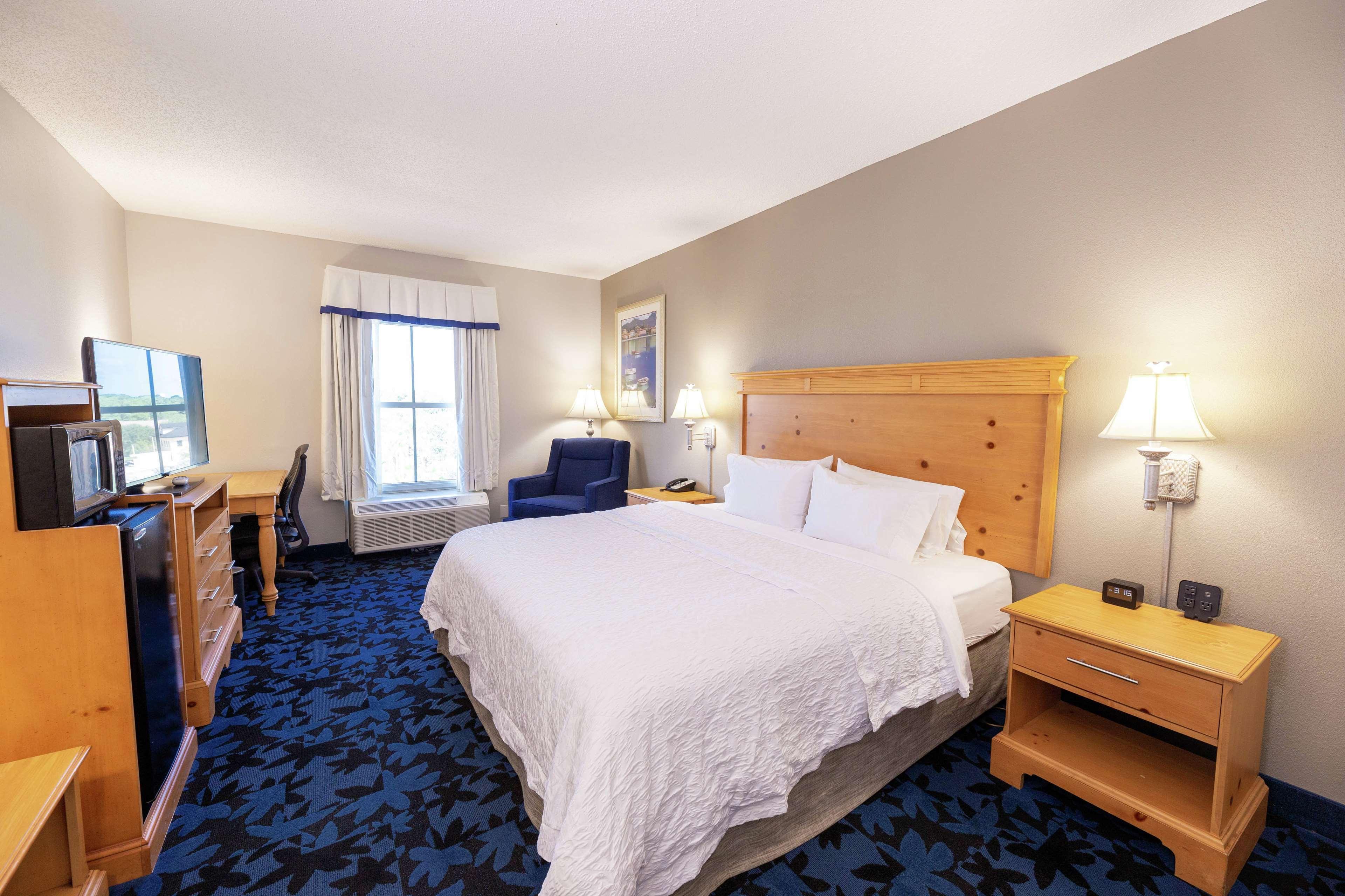Hampton Inn & Suites Jacksonville Deerwood Park Exterior foto