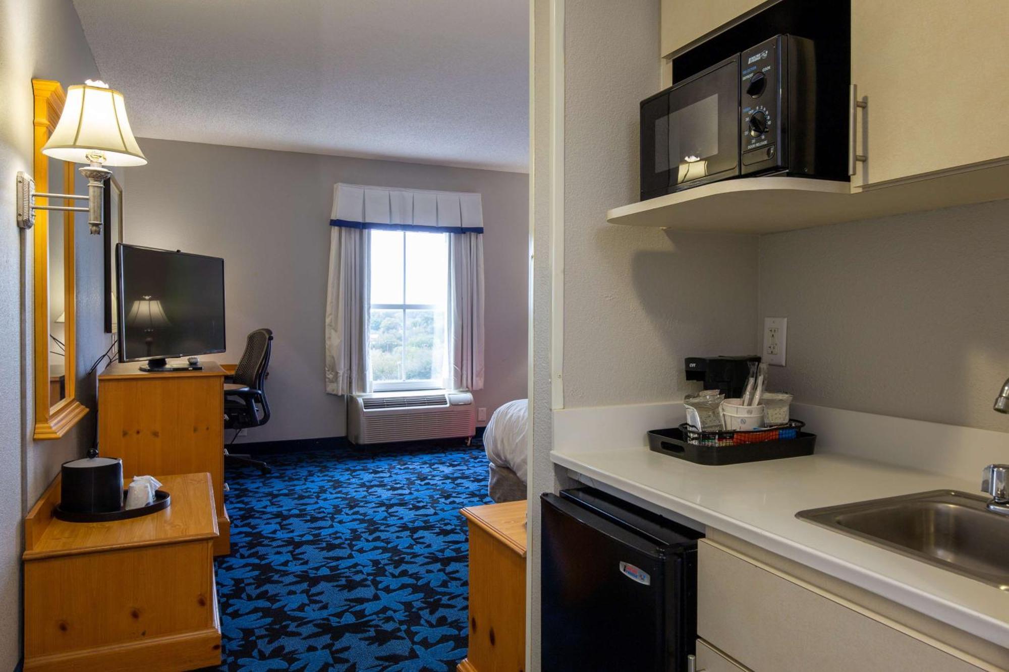 Hampton Inn & Suites Jacksonville Deerwood Park Exterior foto
